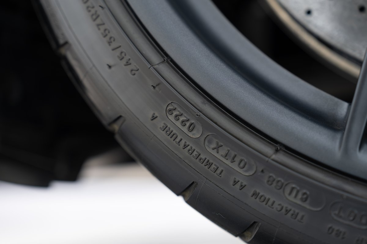 Close-up of a 2015 Ferrari 458 Speciale tire with size 245/35ZR20.