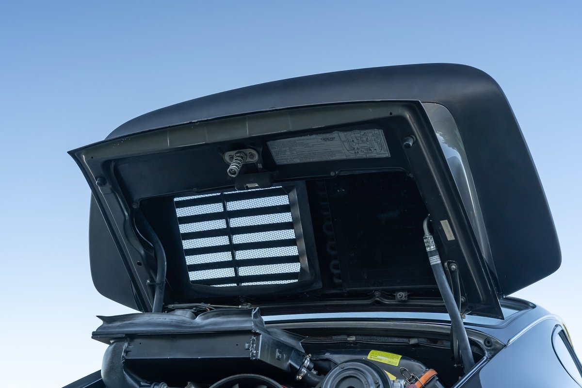 1989 Porsche 930 Turbo Flachbau engine bay, slate grey metallic.