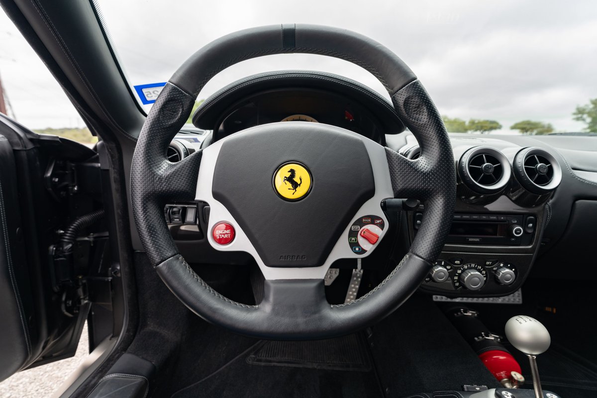Ferrari F430 6-speed steering wheel and dashboard, Grigio Silverstone.