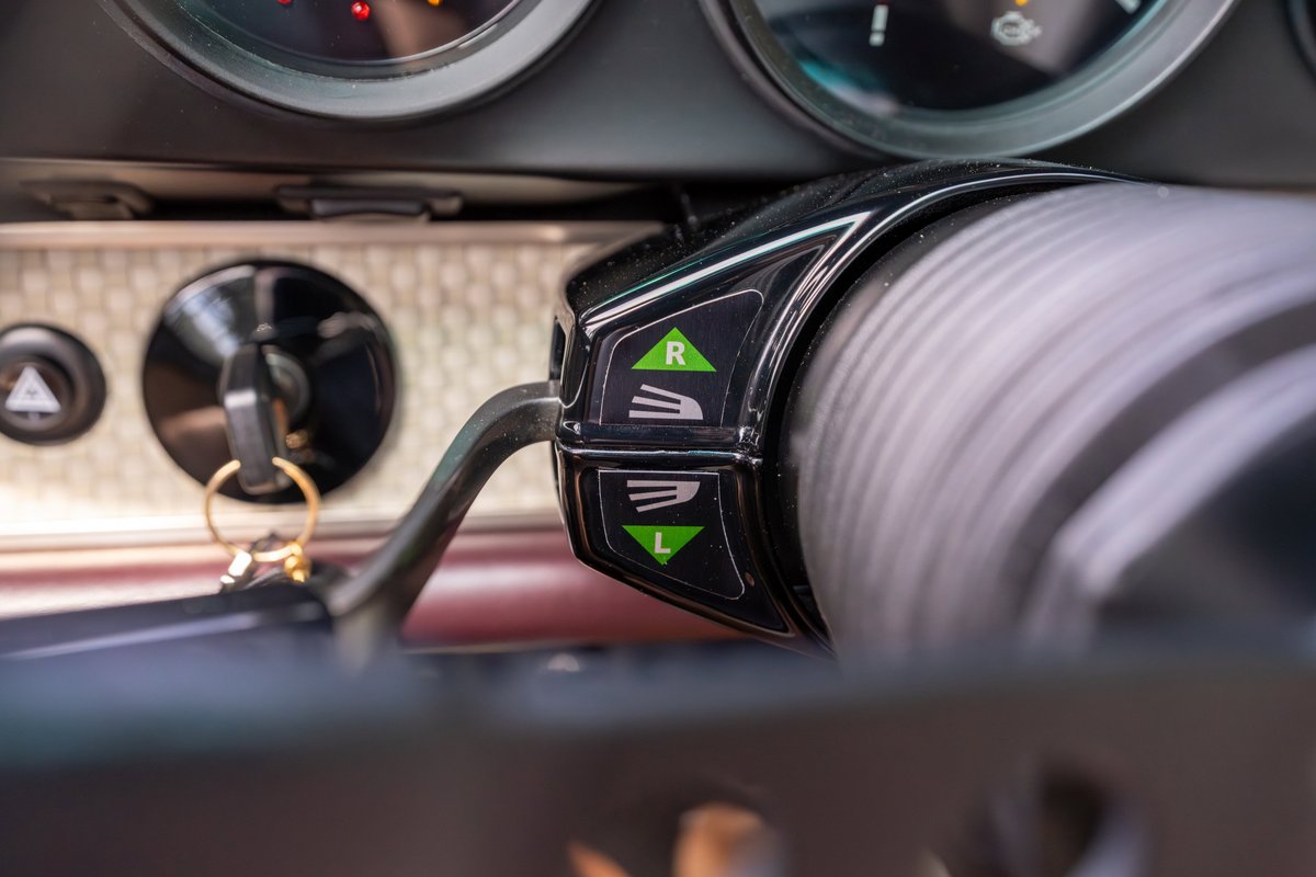 1990 Singer Porsche 911 dashboard with turn signal stalk.