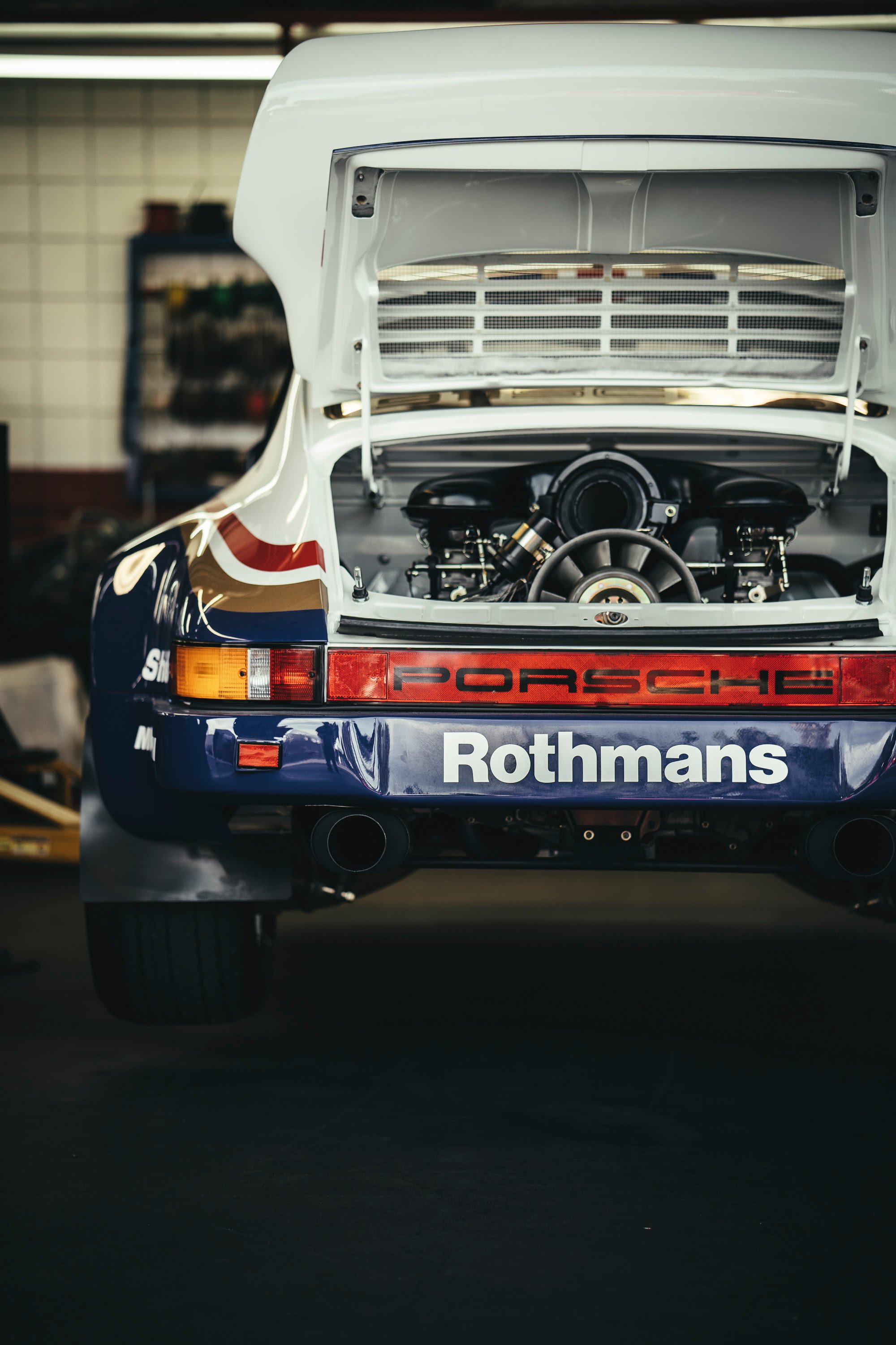 Rothmans livery on a 911.
