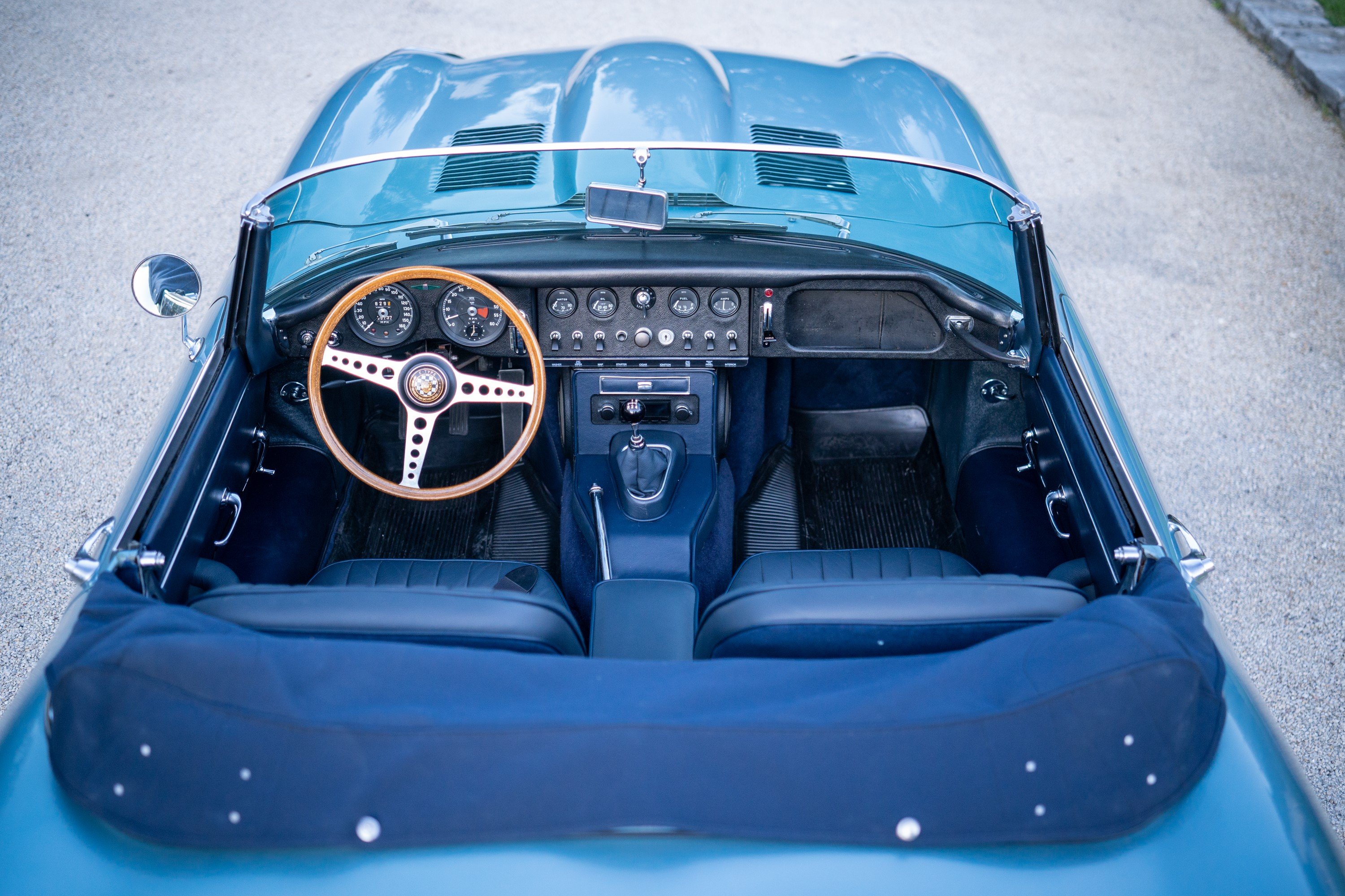 1966 Jaguar XKE Series I interior