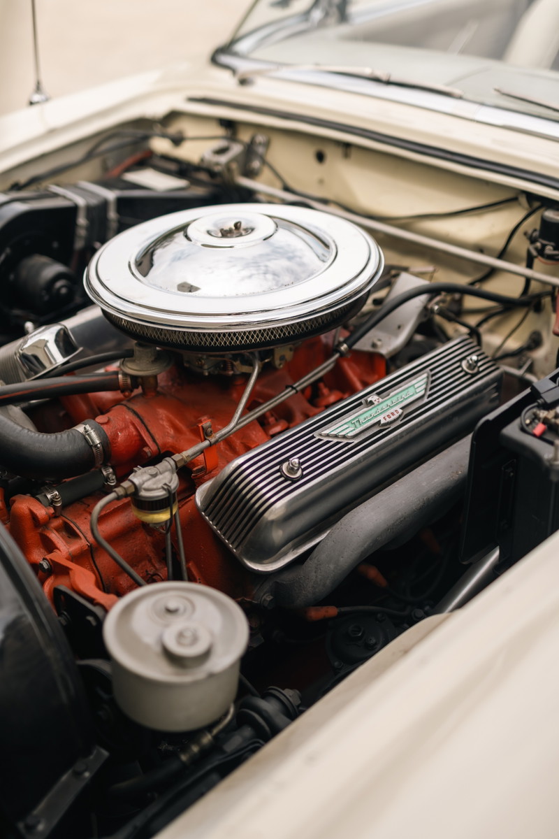 1957 Ford Thunderbird V8 engine with chrome air cleaner and ribbed valve covers.