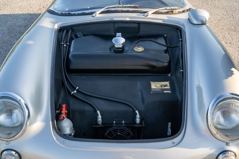 Silver Beck 550 Spyder front trunk with fuel tank, oil cooler, and fire suppression.