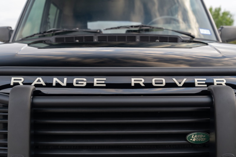 Black 1994 Land Rover Range Rover County LWB grille with chrome "RANGE ROVER" badging.