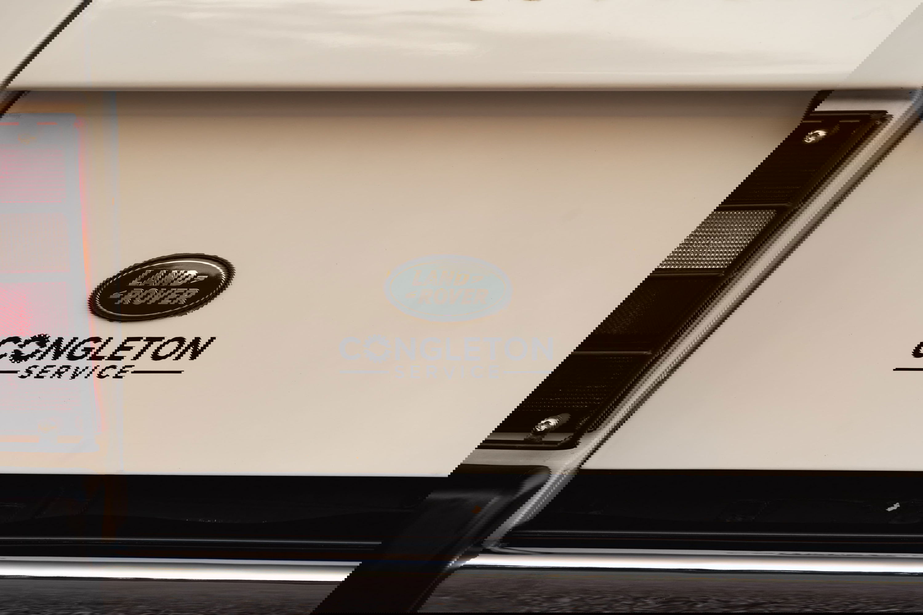 A white 1995 Land Rover Range Rover County with &quot;Congleton Service&quot; badging.